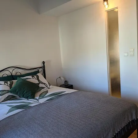 La Trottinette Vakantiehuis Voor 5 Tot 11 Gasten Vlakbij De Semois Apartment Florenville